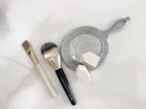 大人のメイクに大事になのはベースメイクを意識することの記事。恵比寿のメイクでお悩みのアラサー・アラフォーの皆様に向けてお悩み解決方法をメイクレッスンでお伝えしている。